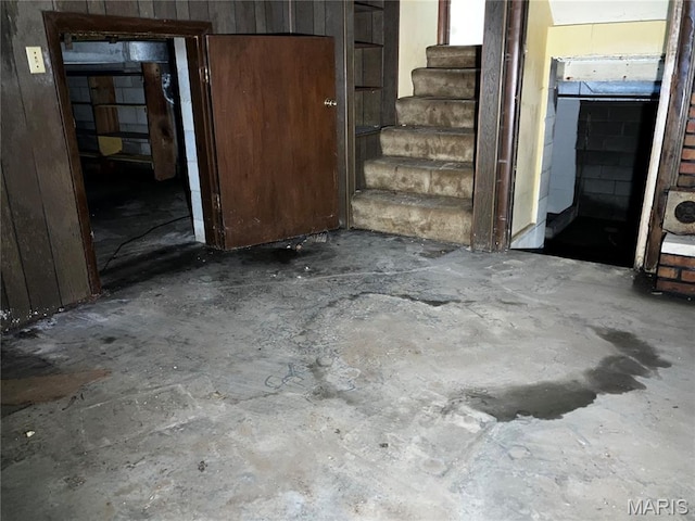 4612 Wood Duck Rd, Pinckneyville, IL 62274 - interior space featuring stairs