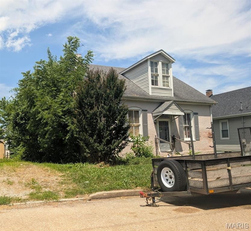 513 N Jackson St, Belleville, IL 62220 - photo 2
