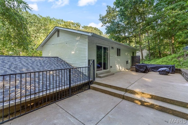 112 Dale Dr, Hillsboro, MO 63050 - back of house with a patio area