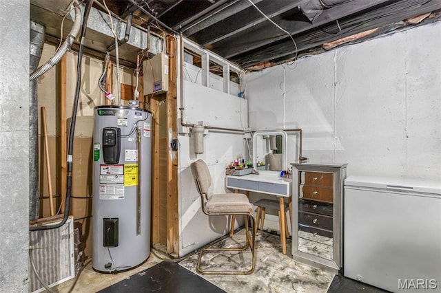 112 Dale Dr, Hillsboro, MO 63050 - unfinished below grade area featuring electric water heater and fridge