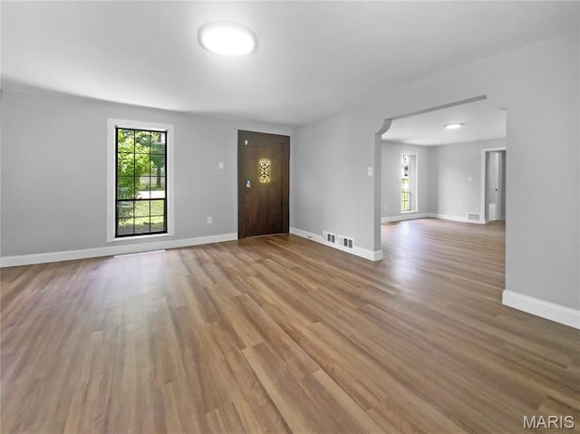 7546 Becker Rd, Saint Louis, MO 63129 - photo 2