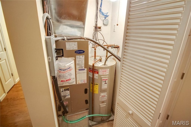 417 Prospect St Unit A, Alton, IL 62002 - utilities featuring electric water heater