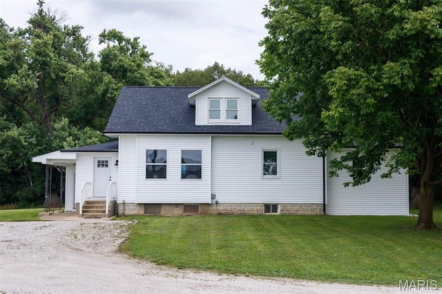 18347 Windy Hill Rd, Staunton, IL 62088 - view of front of home with driveway, a front lawn, roof with shingles, and entry steps