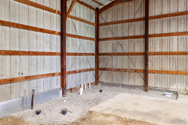 18347 Windy Hill Rd, Staunton, IL 62088 - view of garage