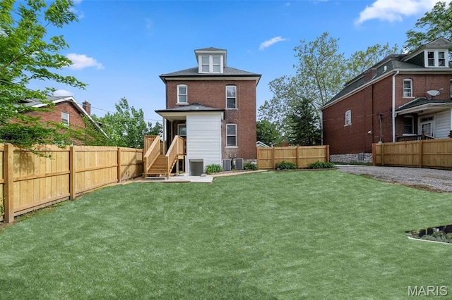 6206 Victoria Ave, Saint Louis, MO 63139 - back of house featuring a fenced backyard