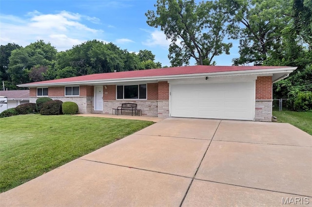 915 Deandell Ave, Ferguson, MO 63135 - photo 2