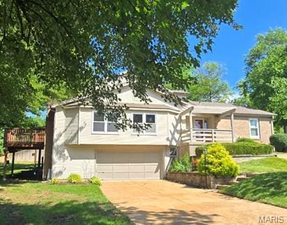 12151 Autumn Lakes Dr, Maryland Heights, MO 63043 - photo 1