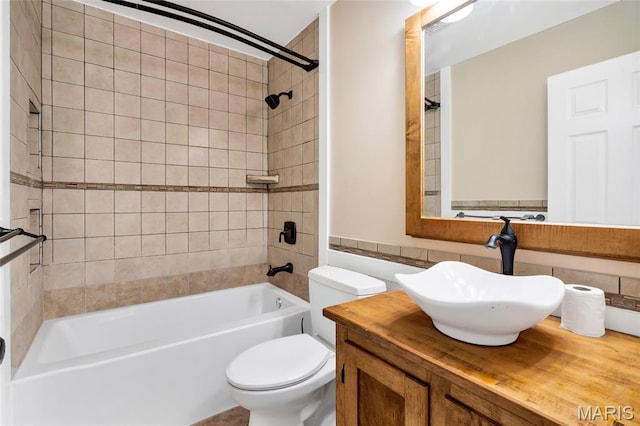 2601 Brookfield Ct, Columbia, IL 62236 - full bath featuring vanity and bathing tub / shower combination