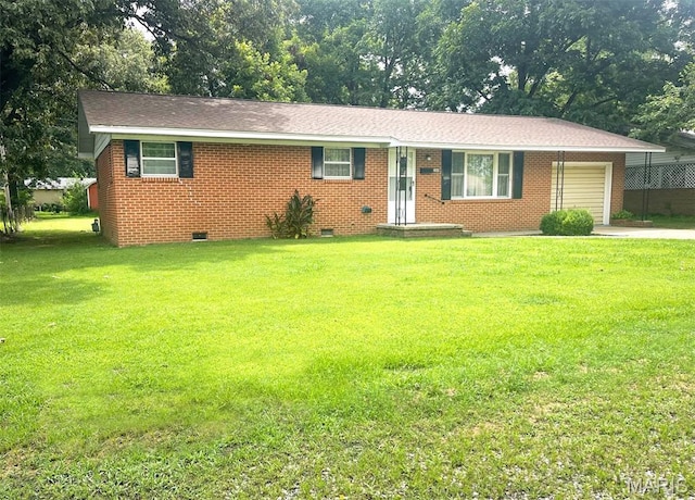 304 W Oak St, Dexter, MO 63841 - single story home with crawl space, an attached garage, a front yard, driveway, and brick siding