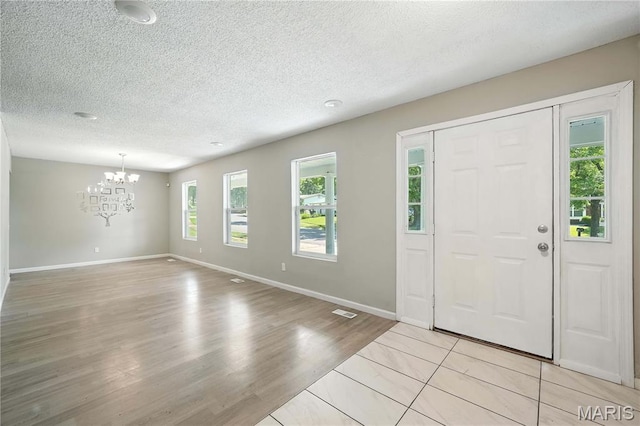 11951 Jerries Ln, Florissant, MO 63033 - photo 2