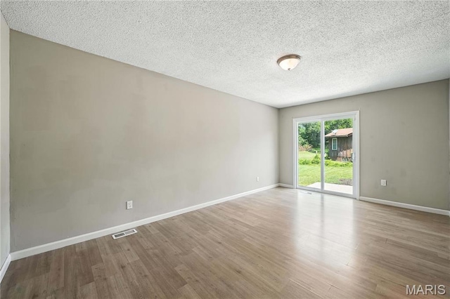 11951 Jerries Ln, Florissant, MO 63033 - photo 9