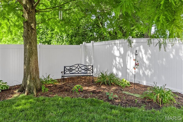 7742 Ardmore Dr, Ofallon, MO 63368 - view of yard