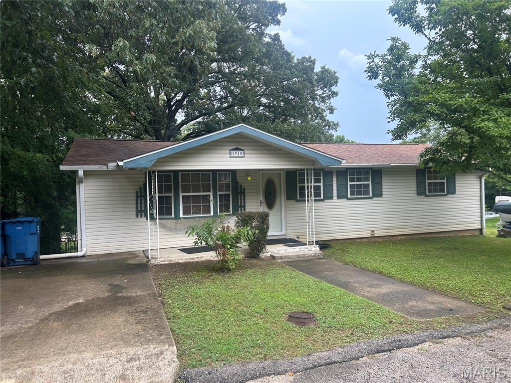 1910 Wallace, Poplar Bluff, MO 63901 - photo 1