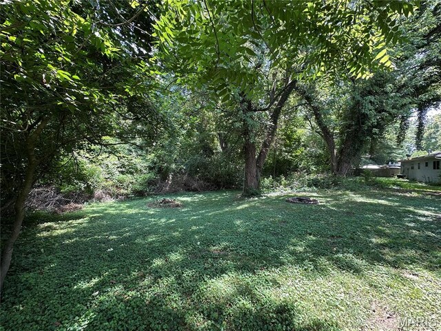 22 Belle Crest Dr, Belleville, IL 62221
