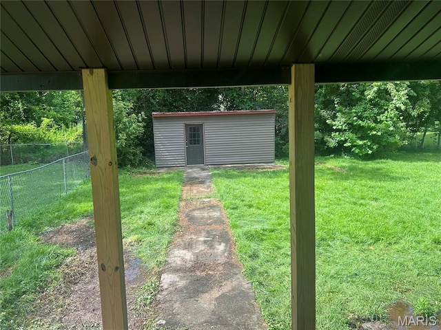 619 Don St, Poplar Bluff, MO 63901 - view of yard with an outdoor structure