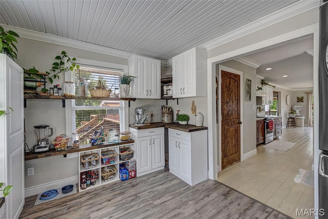 10317 Mallard Rd, Potosi, MO 63664 - bar featuring ornamental molding, light wood-style flooring, and recessed lighting