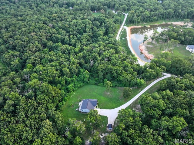 885 Oak Pass Ln, Sullivan, MO 63080 - aerial view of property's location featuring a nearby body of water and a heavily wooded area
