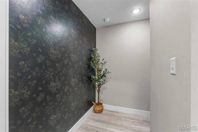 255 Sassenach Dr, Jackson, MO 63755 - detailed view of wood finished floors and wallpapered walls