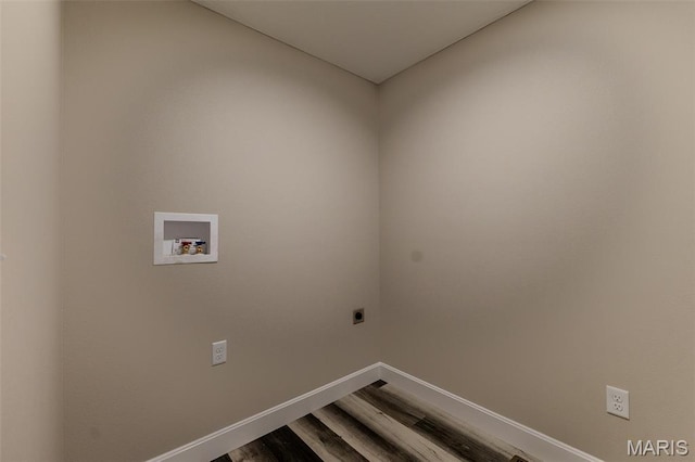 1507 Finn Dr, Lebanon, MO 65536 - laundry room with wood finished floors, electric dryer hookup, and washer hookup