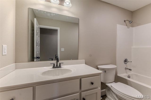 1507 Finn Dr, Lebanon, MO 65536 - full bath with vanity and tub / shower combination