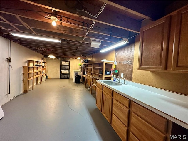 918 E 7th St, Rolla, MO 65401 - finished below grade area featuring a sink
