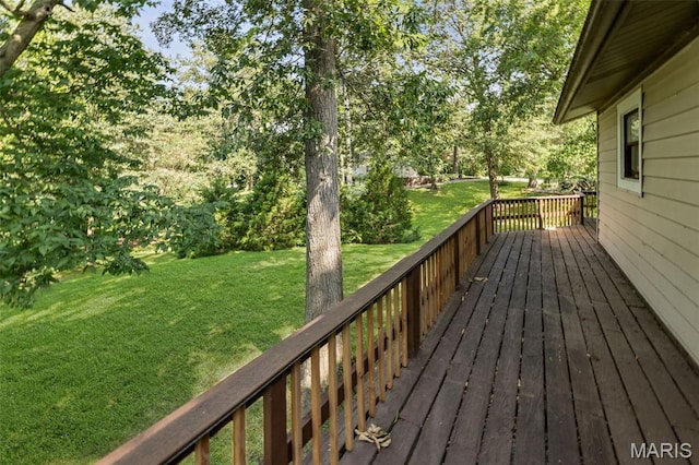 1716 Fountainbleu Dr, Worden, IL 62097 - deck with a lawn