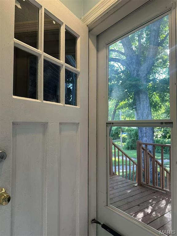 3525 Belaire Pl, Beverly Hills, MO 63121 - view of entryway