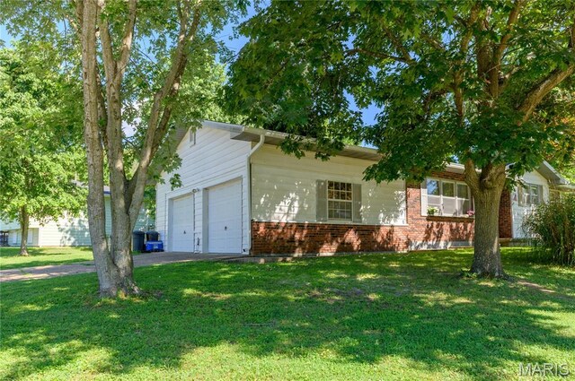 1201 Hull Valley Dr, Waynesville, MO 65583