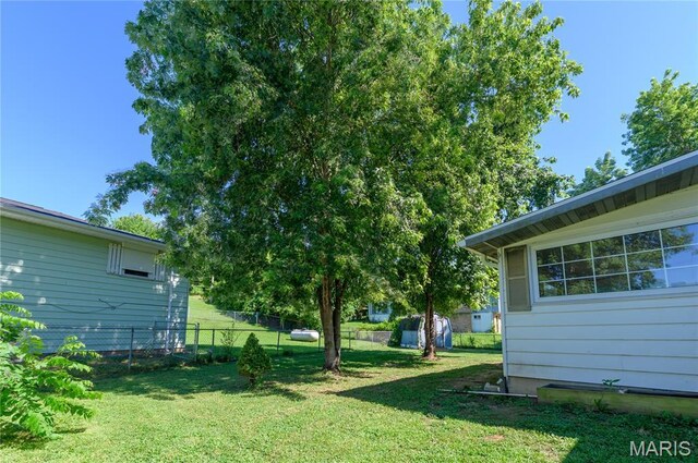 1201 Hull Valley Dr, Waynesville, MO 65583