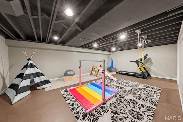 100 Calverton Rd, Saint Louis, MO 63135 - recreation room featuring baseboards