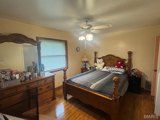 737 Price St, Poplar Bluff, MO 63901 - bedroom featuring wood finished floors and ceiling fan
