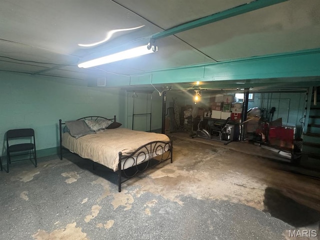 737 Price St, Poplar Bluff, MO 63901 - bedroom with concrete flooring