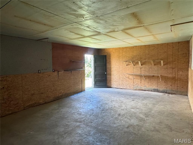 207 Cordia Ave, Potosi, MO 63664 - spare room featuring unfinished concrete flooring