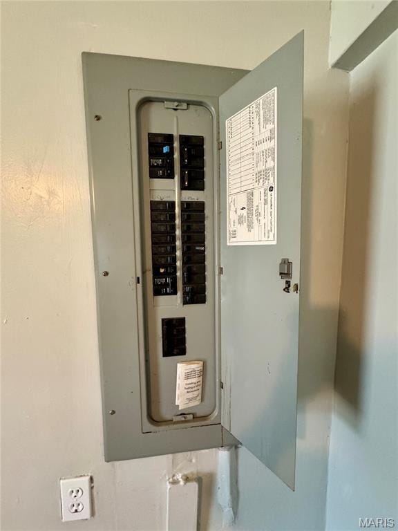 207 Cordia Ave, Potosi, MO 63664 - utility room featuring electric panel