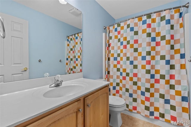 1817 Partridge Pl, Edwardsville, IL 62025 - bathroom featuring vanity, tile patterned floors, and curtained shower