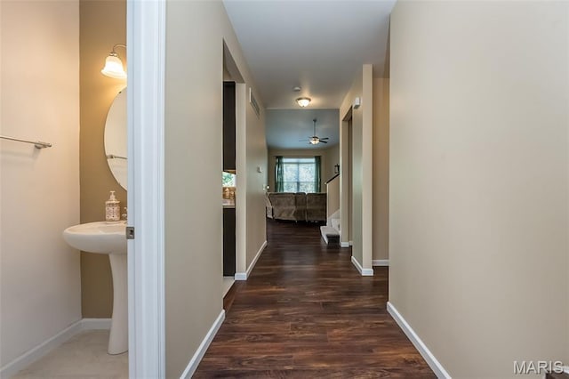 510 Newkirk Cir, Saint Charles, MO 63303 - corridor featuring wood finished floors and baseboards