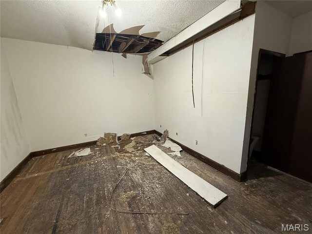 839 Poplar St, Poplar Bluff, MO 63901 - photo 9