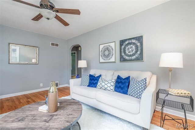 3027 Ridgeview Dr, Saint Charles, MO 63301
