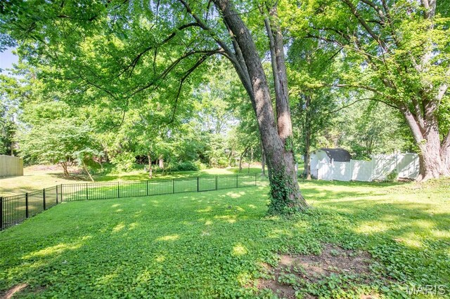 3027 Ridgeview Dr, Saint Charles, MO 63301