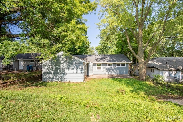 10141 Ventura Dr, Ferguson Township, MO 63136 - view of front of property with a patio area