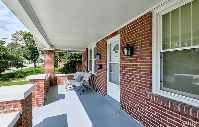 915 N Kingshighway St, Saint Charles, MO 63301 - photo 4