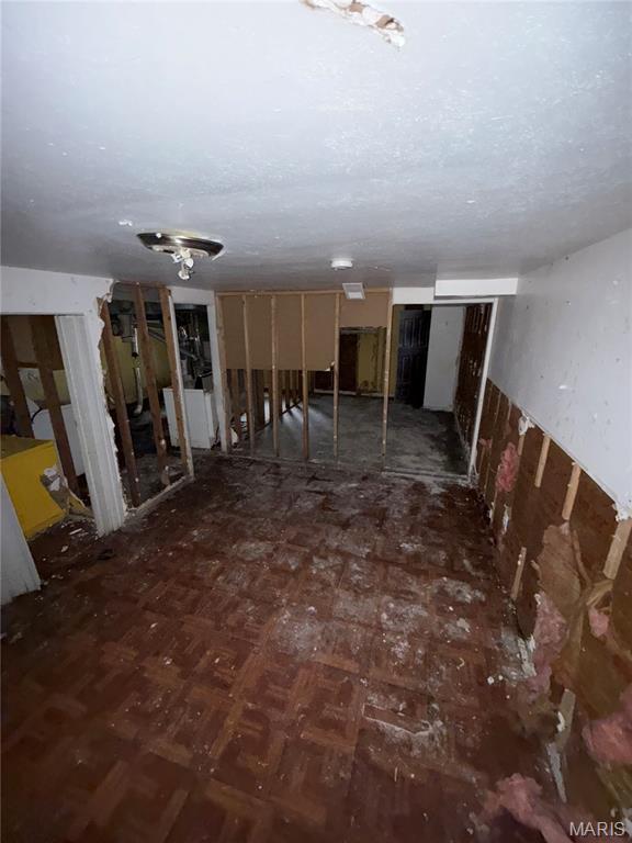 8030 Aline Ave, Berkeley, MO 63134 - view of unfinished below grade area