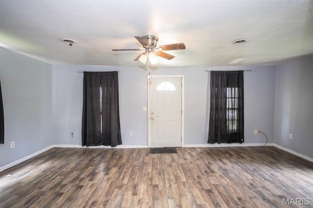 200 S Frisco, Crocker, MO 65452 - foyer entrance with wood finished floors and a ceiling fan