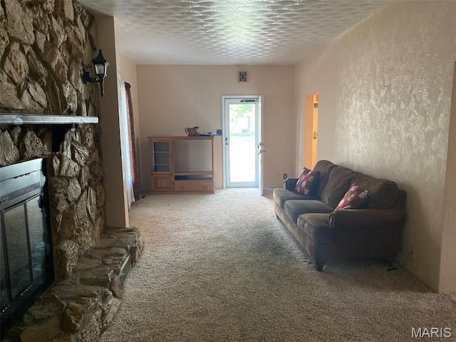 464 S Mill St, Nashville, IL 62263 - view of carpeted living room
