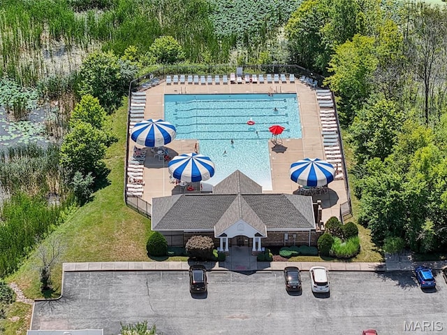 231 Flint Brook Dr, Ofallon, MO 63366 - view of subject property with a pool area