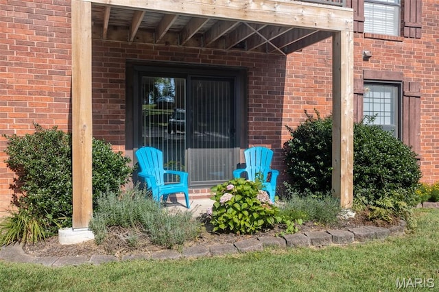 5593 Baronridge Dr Unit 7, Saint Louis, MO 63129 - property entrance featuring brick siding