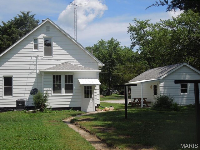 631 Starr St, Nokomis, IL 62075