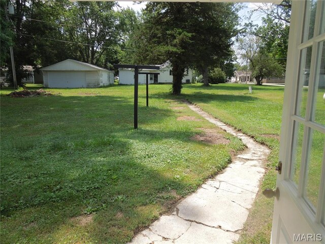 631 Starr St, Nokomis, IL 62075