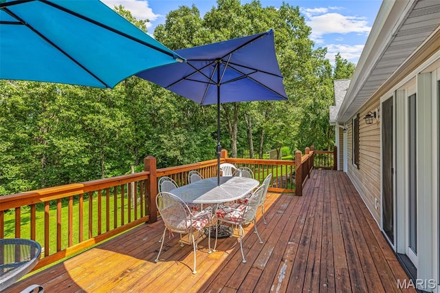 5090 Green Hills Rd, Festus, MO 63028 - wooden deck with outdoor dining space