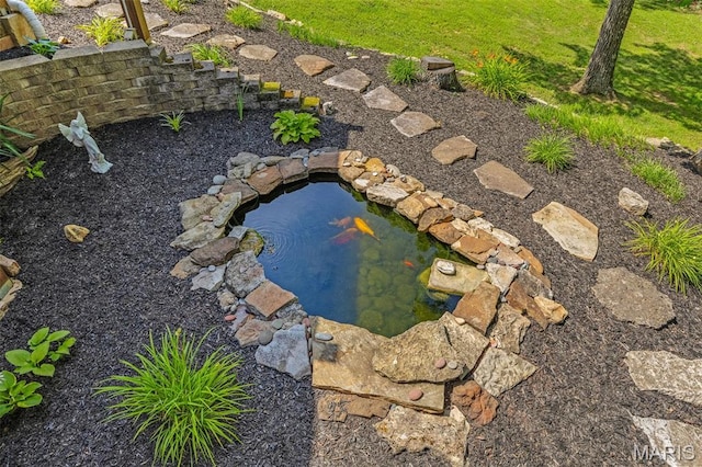 5090 Green Hills Rd, Festus, MO 63028 - exterior view of a small pond